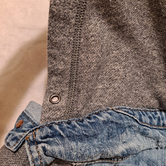 American Eagle Denim Button Front Jacket with Gray Sleeves Women's Size Medium - Picture 13 of 14